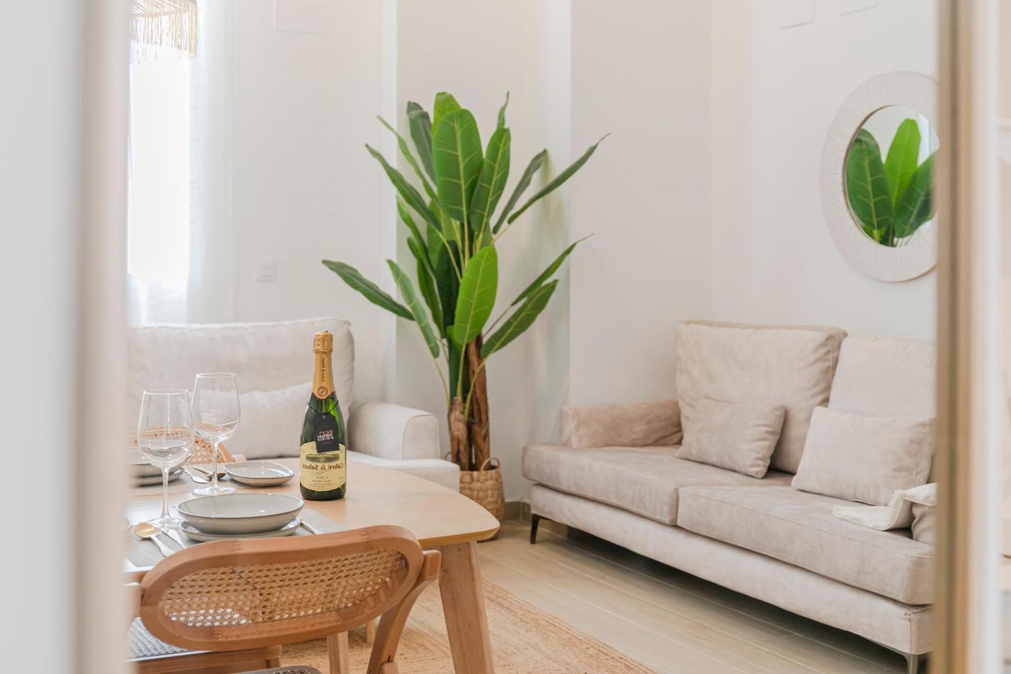 Isg Apartments Conde Negro 10 إشبيلية المظهر الخارجي الصورة